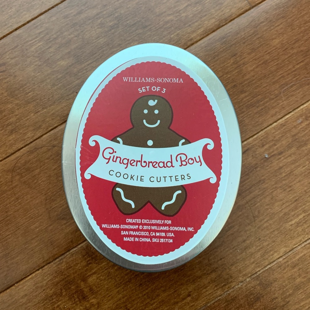 Williams Sonoma Gingerbread Men Cookie Cutters